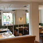 מלון Landhotel-gasthof Gruener Baum הרסברוק