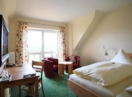 Landhotel-gasthof Gruener Baum 3*