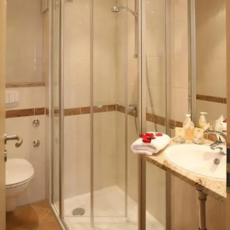 Landhotel-gasthof Gruener Baum 3*