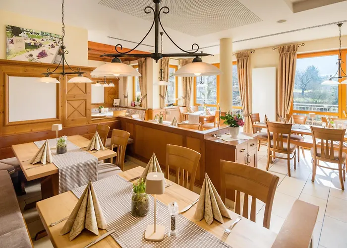 Landhotel-gasthof Gruener Baum Hotel 3*