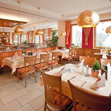 Landhotel-gasthof Gruener Baum 호텔