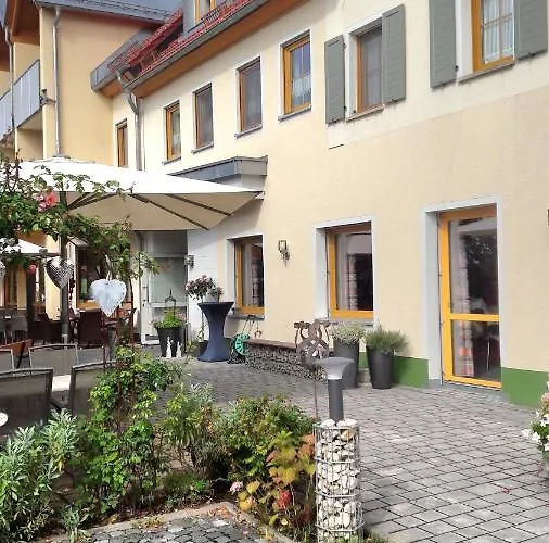 Otel Landhotel-gasthof Gruener Baum